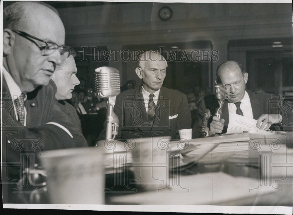 1960 Press Photo Atty. Gen. McLaughlin, W. McLaughlin, Jr., Atty. M. Goldman- Historic Images