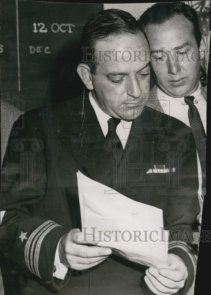 1954 Press Photo Lt Comm. Bernard Solomon- Historic Images