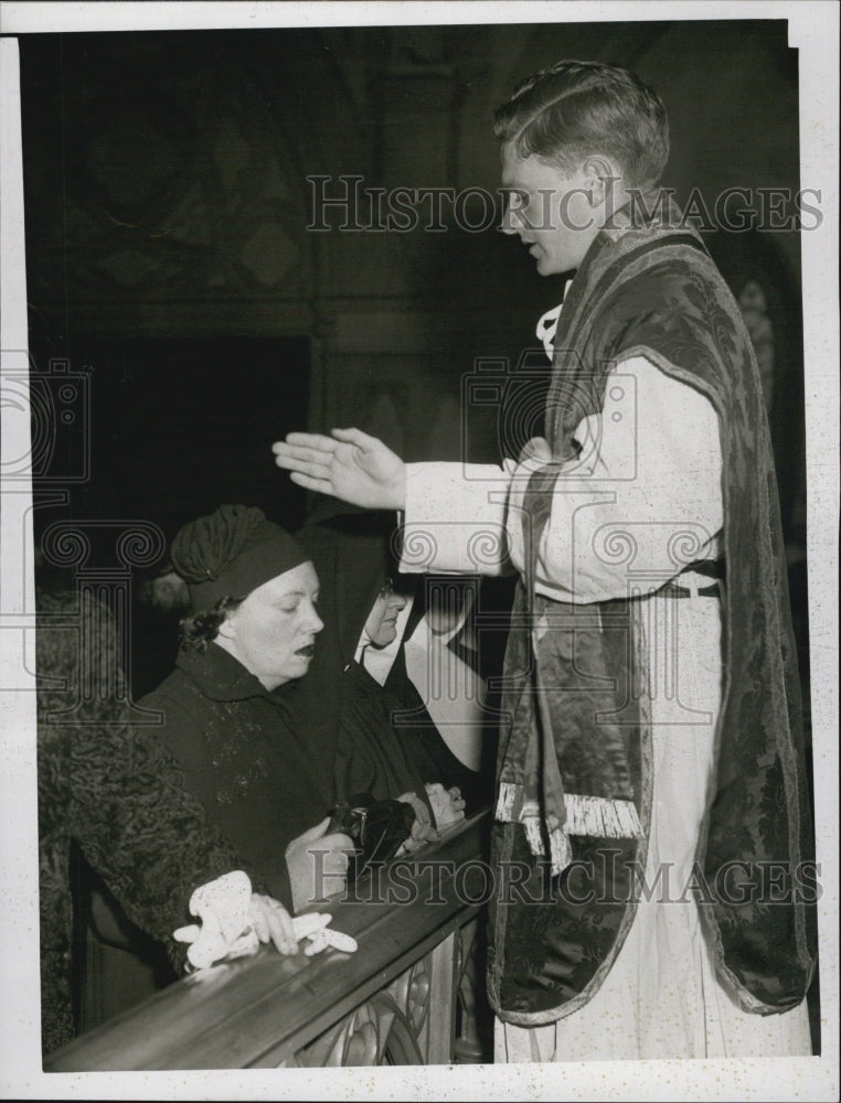 1948 Press Photo Holy Cross Cathedral Rev Eamonn O&#39;Doherty- Historic Images