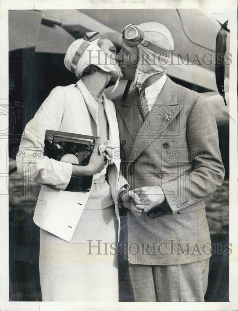 1936 Press Photo Pilot Clarence Chamberlin &amp; New Wife Louise Arrive - Historic Images