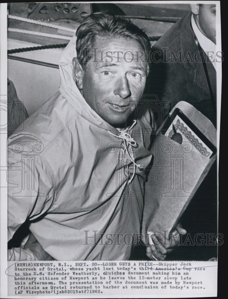 1962 Press Photo Skipper Jock Sturrock Boat &quot;Gretel&quot; in America&#39;s Cup Race- Historic Images