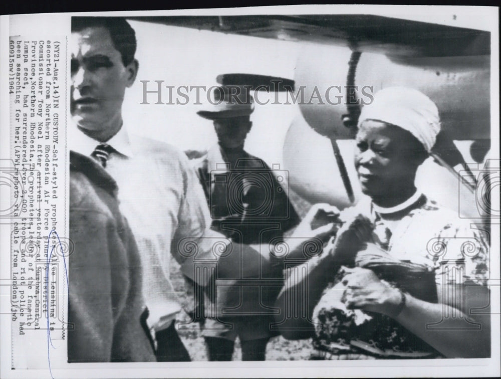 1964 Press Photo Prophetess Aliee Lenshina - Historic Images