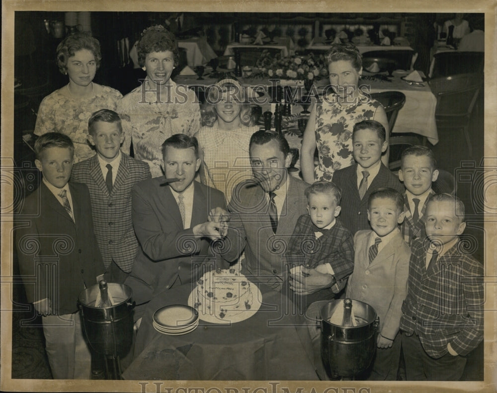 1964 Press Photo Edward Chartier With Family Celebrating Father&#39;s Day - Historic Images