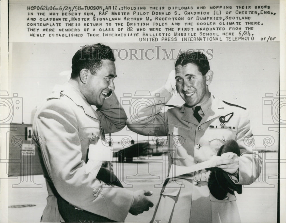 1958 Press Photo Pilots Donald Chapman &amp; Arthur Robertson After Graduating Schoo- Historic Images