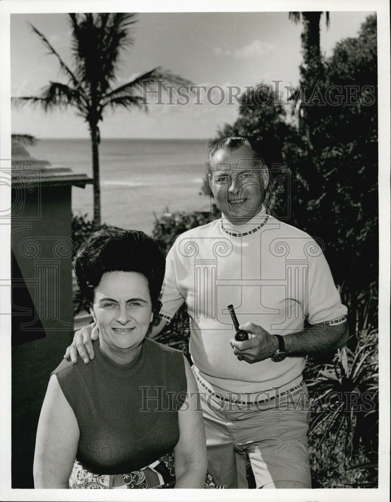 1972 Press Photo Mr. &amp; Mrs. Orrin Dunn at Bermuda&#39;s Coral Beach &amp; Tennis Club