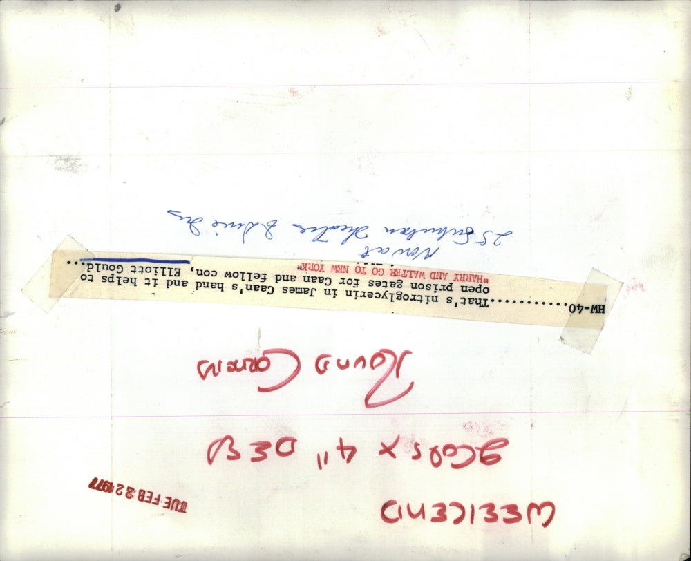 1977 Press Photo James Caan and Elliott Gould in "Harry and Walter Go To New