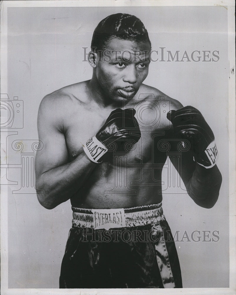 1957 Press Photo Lightweight Champion Joe Brown - RSL77287- Historic Images