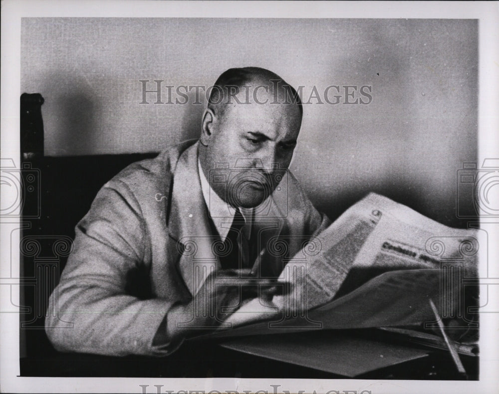 1950 Press Photo Giuseppe Dalla Torre Count Of Sanguinetto Sitting In Office