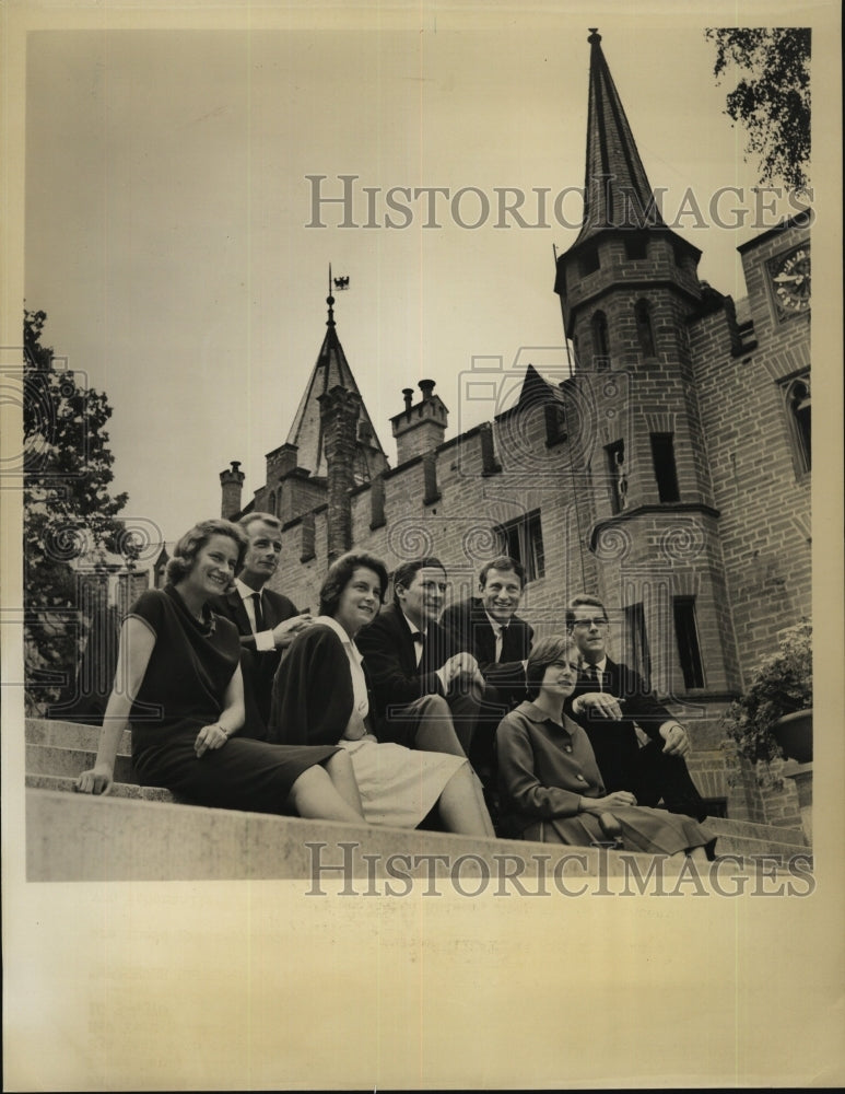 Press Photo Louis Ferdinand von Hohenzollern, claimant to german throne & family