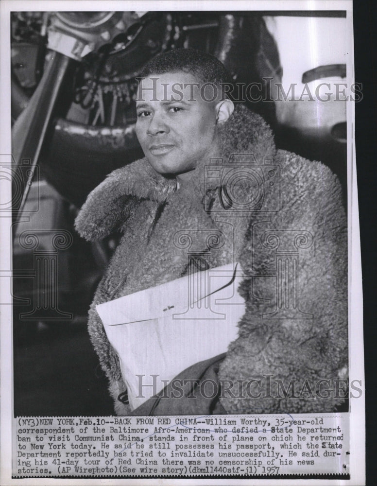1957 Press Photo William Worthy Back From Red China arriving in New York
