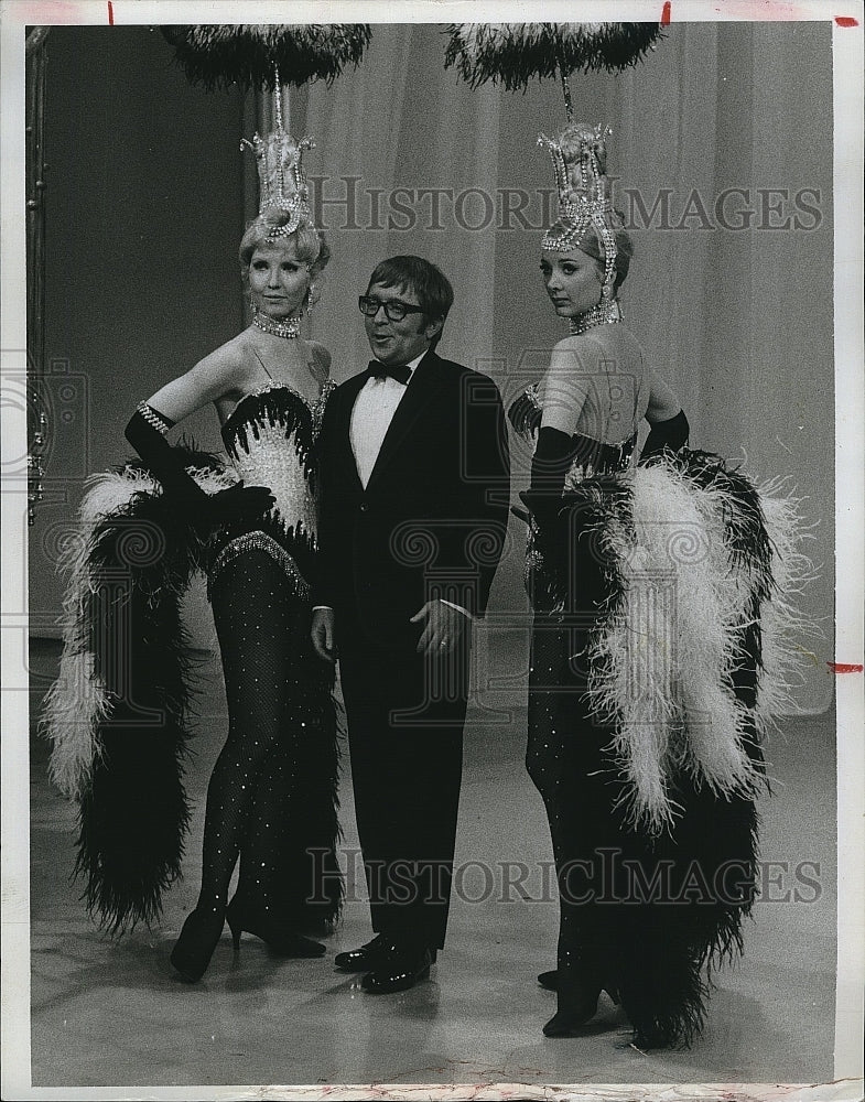 1970 Press Photo Actor Arte Johnson on the "Dean Martin Show" - RSM18459