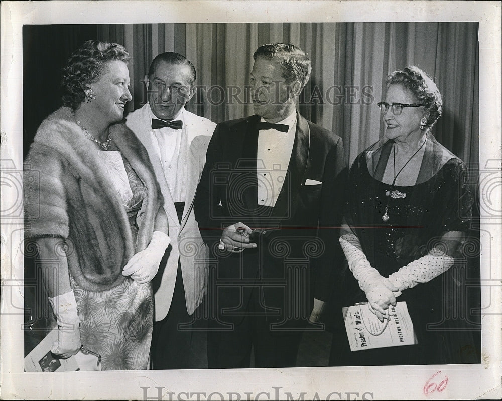 Press Photo St. Petersburg Symphony Orchestra conductor Leon Poulopolos- Historic Images