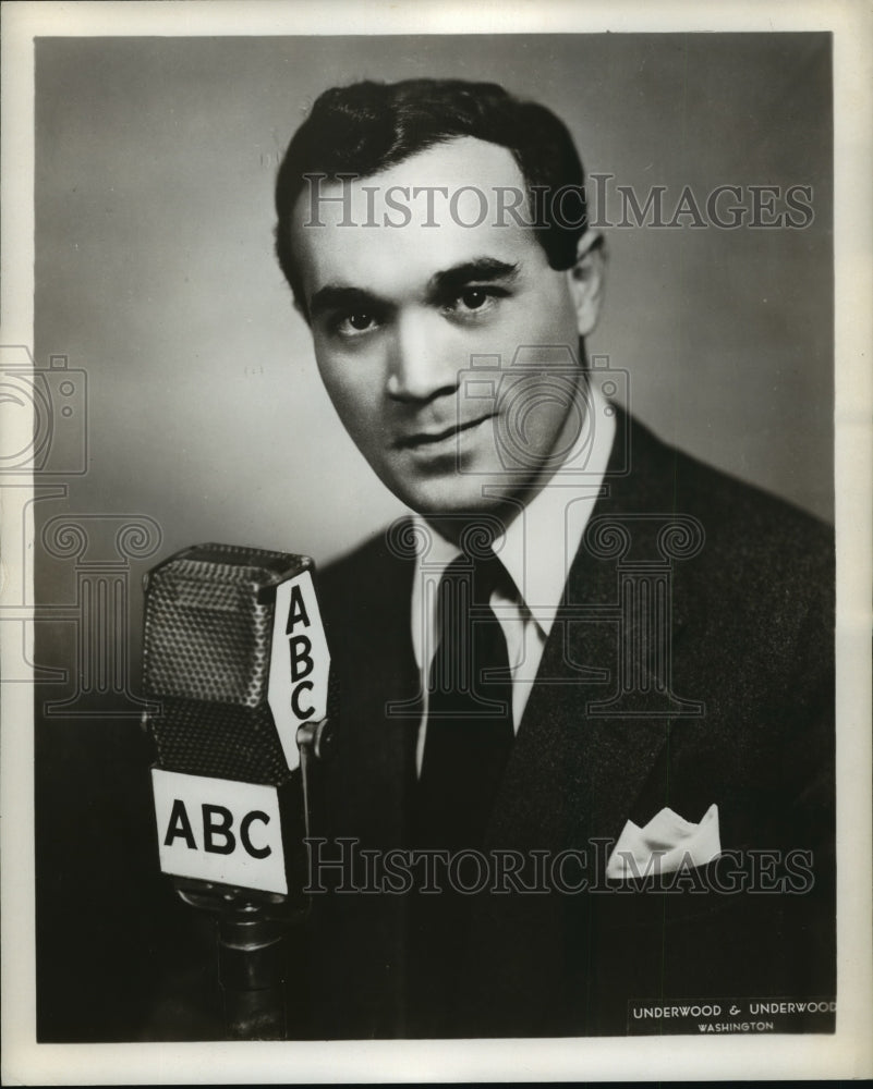 Historic Images -Alabama- ABC Radio announcer Martin Agransky.<br><br>Photo dimensions are 8.25 x 10.25 inches.<br><br>Photo is dated 1946.<br><br> Photo back: <br><br> <img src="http://hipe.historicimages.com/images/abna/abna00964b.jpg"width="340">