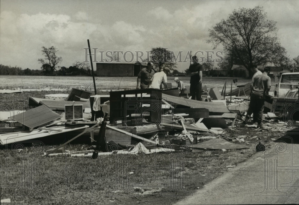 1969 Press Photo Tommy Dillard Family&#39;s Herrins Crossroads House Trailer Ruins- Historic Images