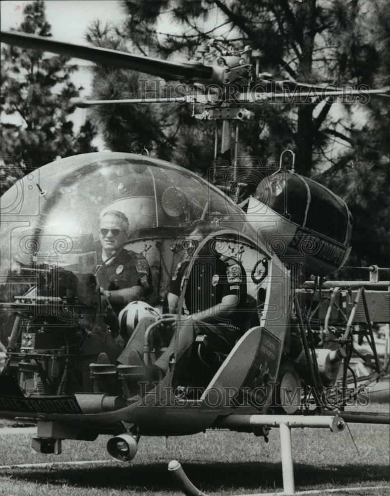 1974 Press Photo Civil Defense Gives Alabama Dept. of Public Safety Helicopter- Historic Images