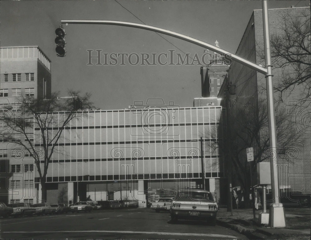 1967 Press Photo New Traffic Signals in Medical Center, Birmingham, Alabama- Historic Images