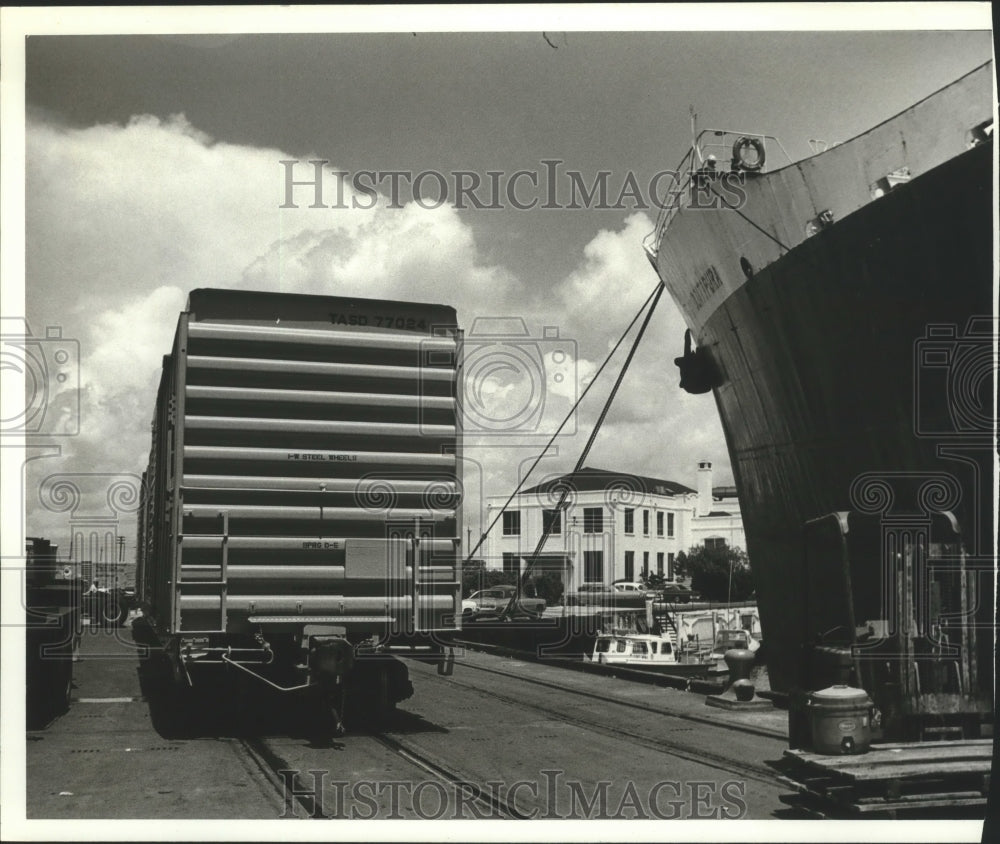 1977 Press Photo Alabama State Docks&#39; Terminal Railway- Historic Images