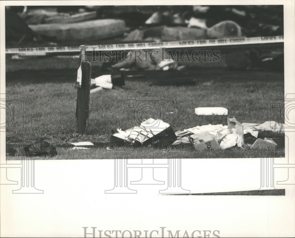  Press Photo Alabama-Birmingham scene where pilot was found and treated at crash- Historic Images