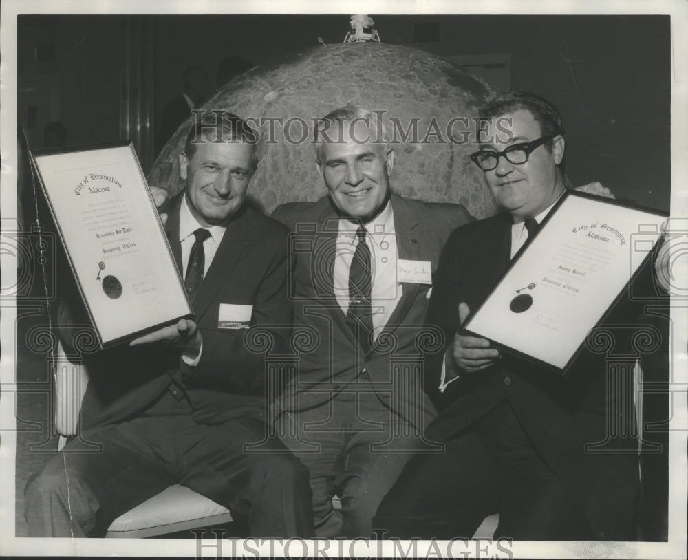 1969 Press Photo Alabama-Officials at Parliament House for Huntsville days.- Historic Images