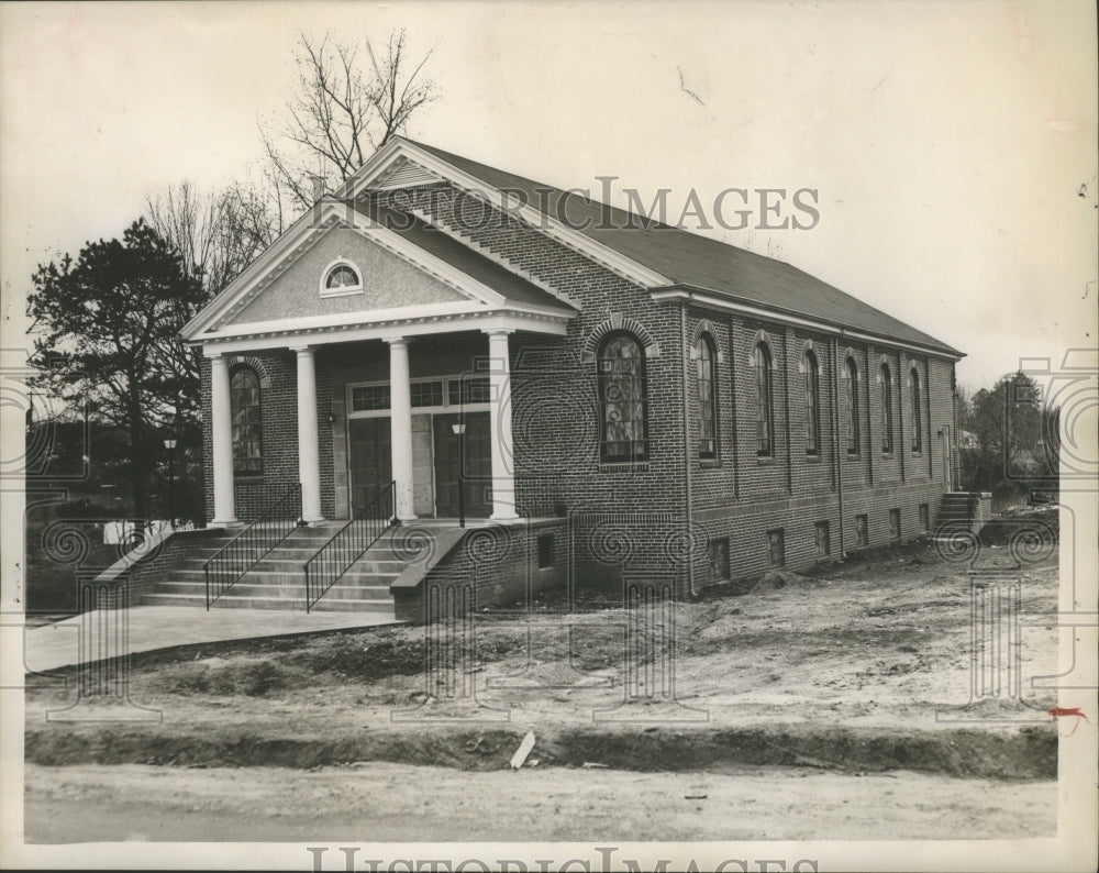 1953 Press Photo Church of Christ exterior in Hueytown, Alabama.- Historic Images