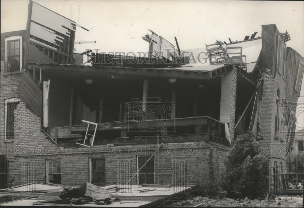 1957 Press Photo Tornado damages Greenville College, Butler County - abna11868