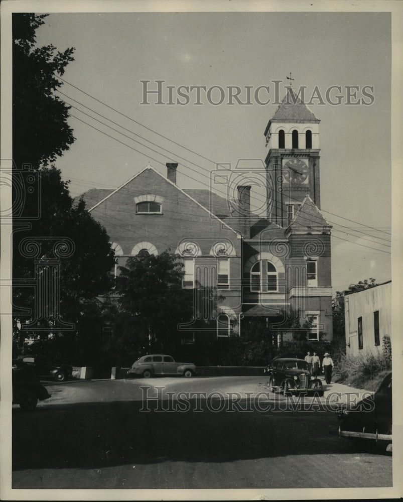 1947 Press Photo Architectural design of Fort Payne Church in Alabama