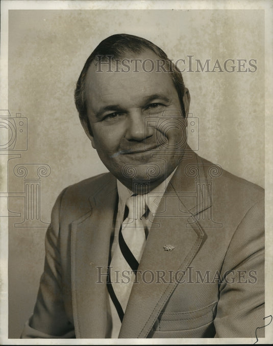 1974 Press Photo Cliff Holman, Manager of Birmingham's Parliament House - Historic Images