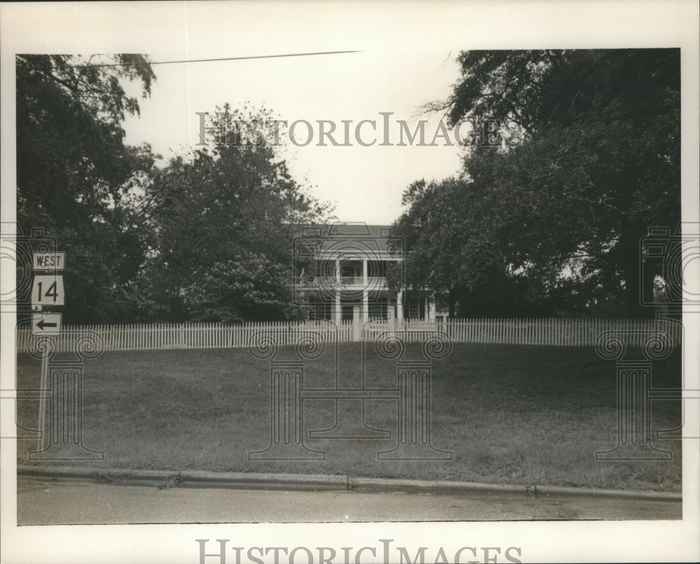 Press Photo building in Greene County, Alabama - abna14653