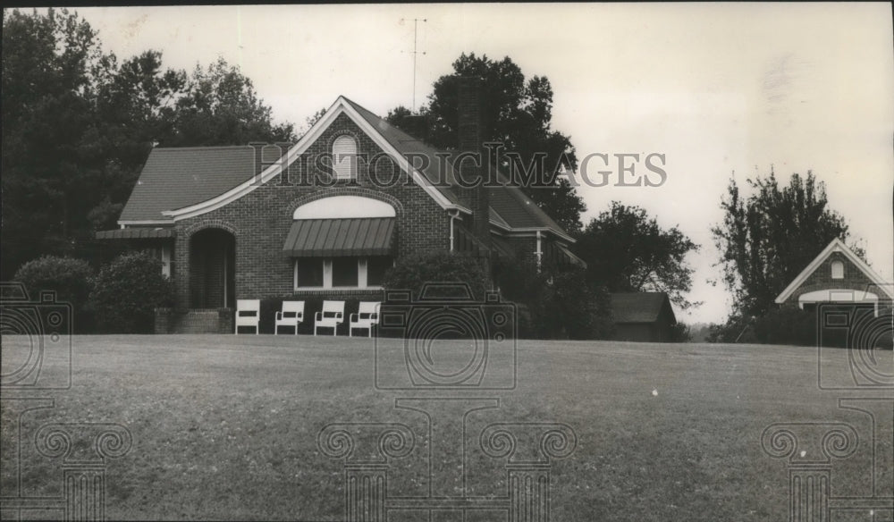 1957 Press Photo Home in Coosa municipality, Goodwater, Alabama - abna14707