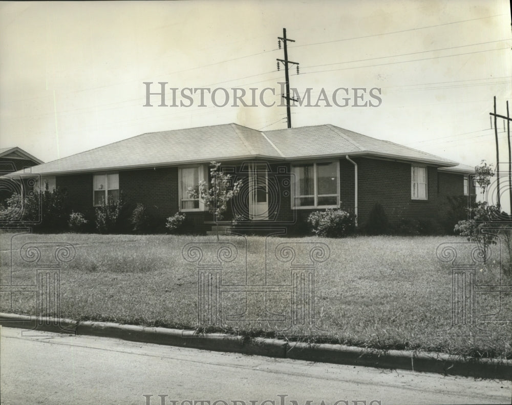 1962 Press Photo Gambling Data Seized at this Huntsville, Alabama Home- Historic Images