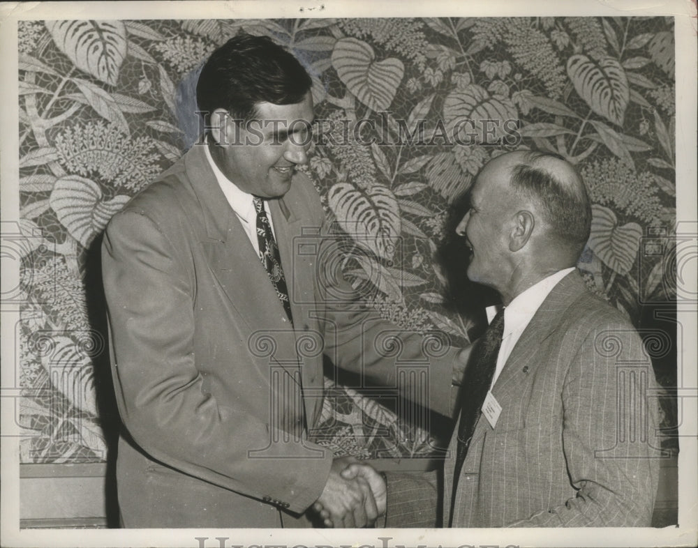 1948 Press Photo Governor of Alabama James E. Folsom Shakes Hands with Another- Historic Images