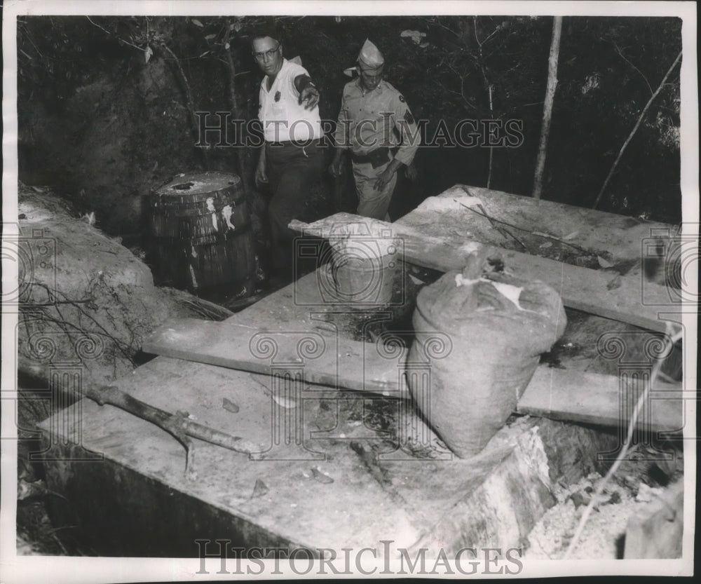 1954 Press Photo Phenix City, Alabama, National Guard, E. L. Wilkerson, Others- Historic Images