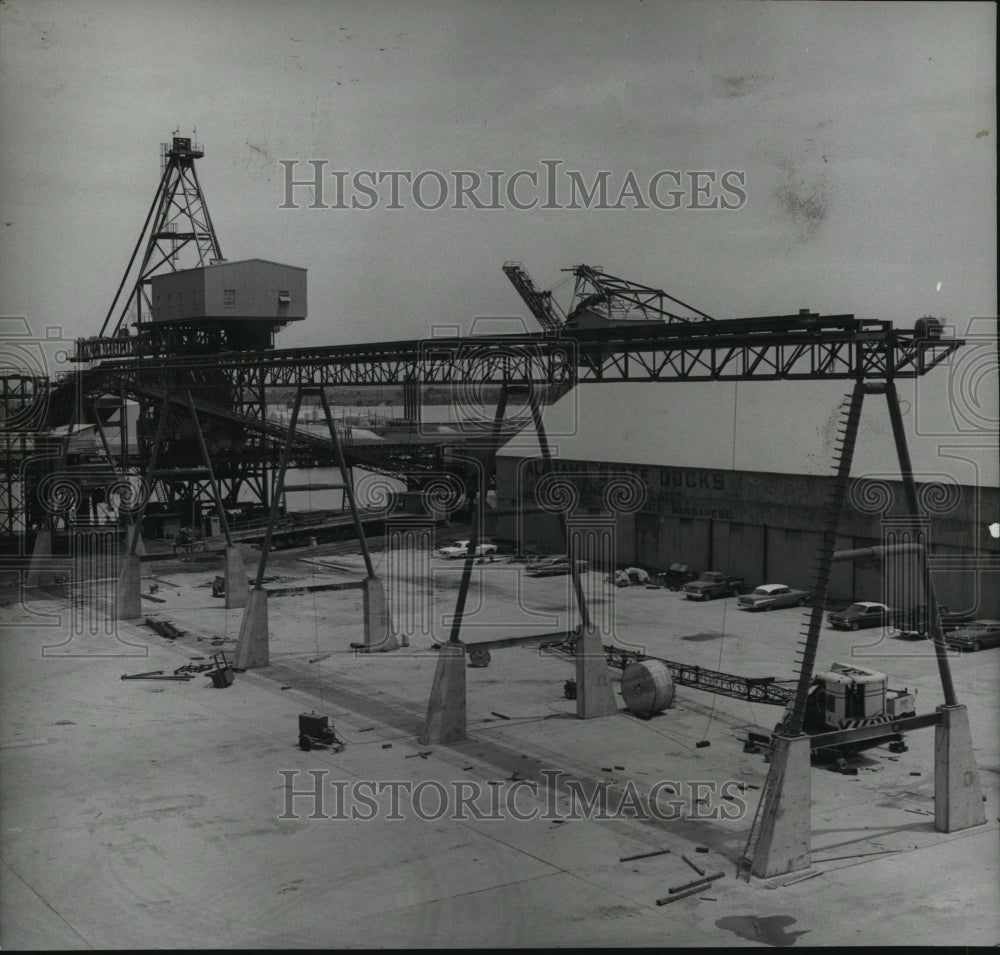 1966 Press Photo Alabama State Docks - Ore Facility, Mobile, Alabama- Historic Images