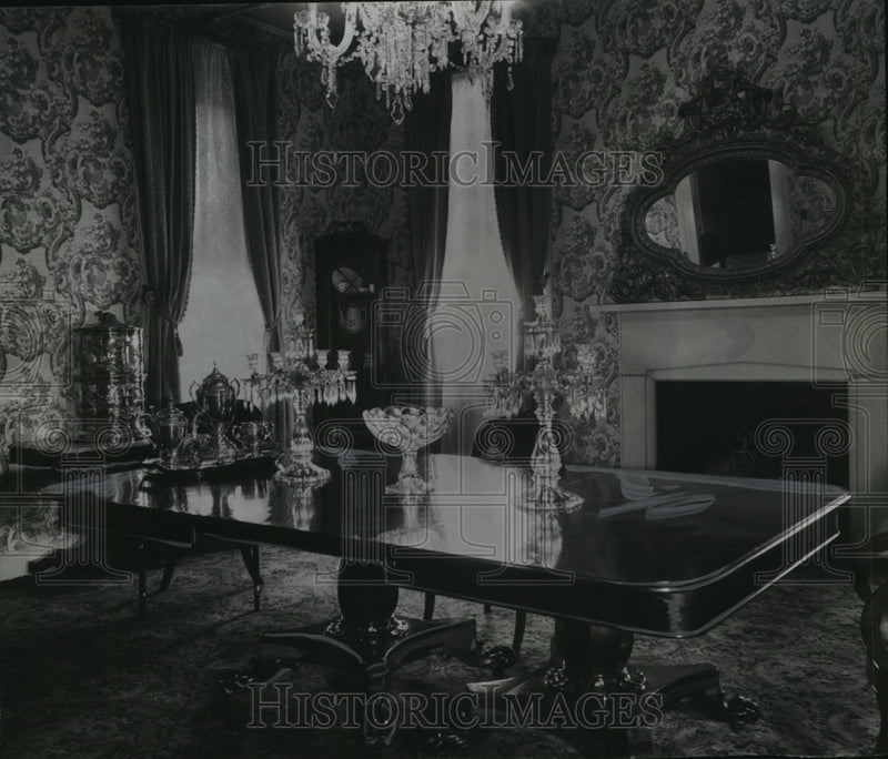 Load image into Gallery viewer, 1958 Press Photo First Confederate White House Dining Room, Montgomery, Alabama
