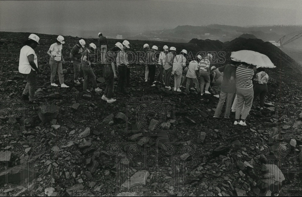 1988 Press Photo State Teachers Learn About Coal Mining at Drummond Company - Historic Images