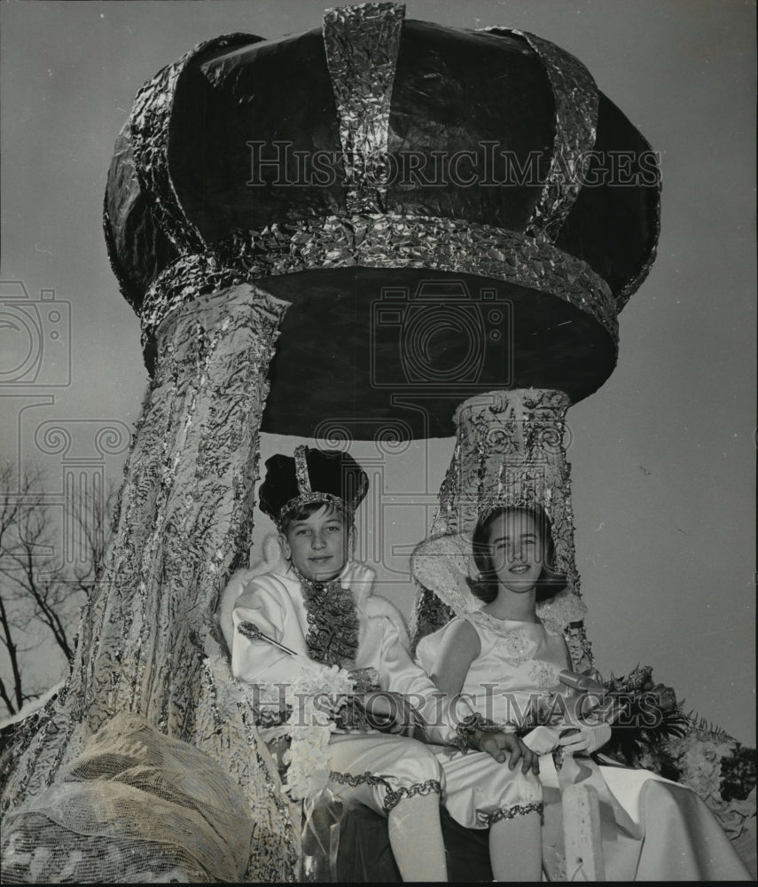 1966 Press Photo Mardi Gras Junior King and Queen, John Damrich IV, Karen Outlaw- Historic Images