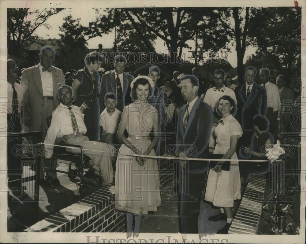 1953 Press Photo Bobby Jean Shaddix Cuts Ribbon, Cerebral Palsy Center Clubroom- Historic Images