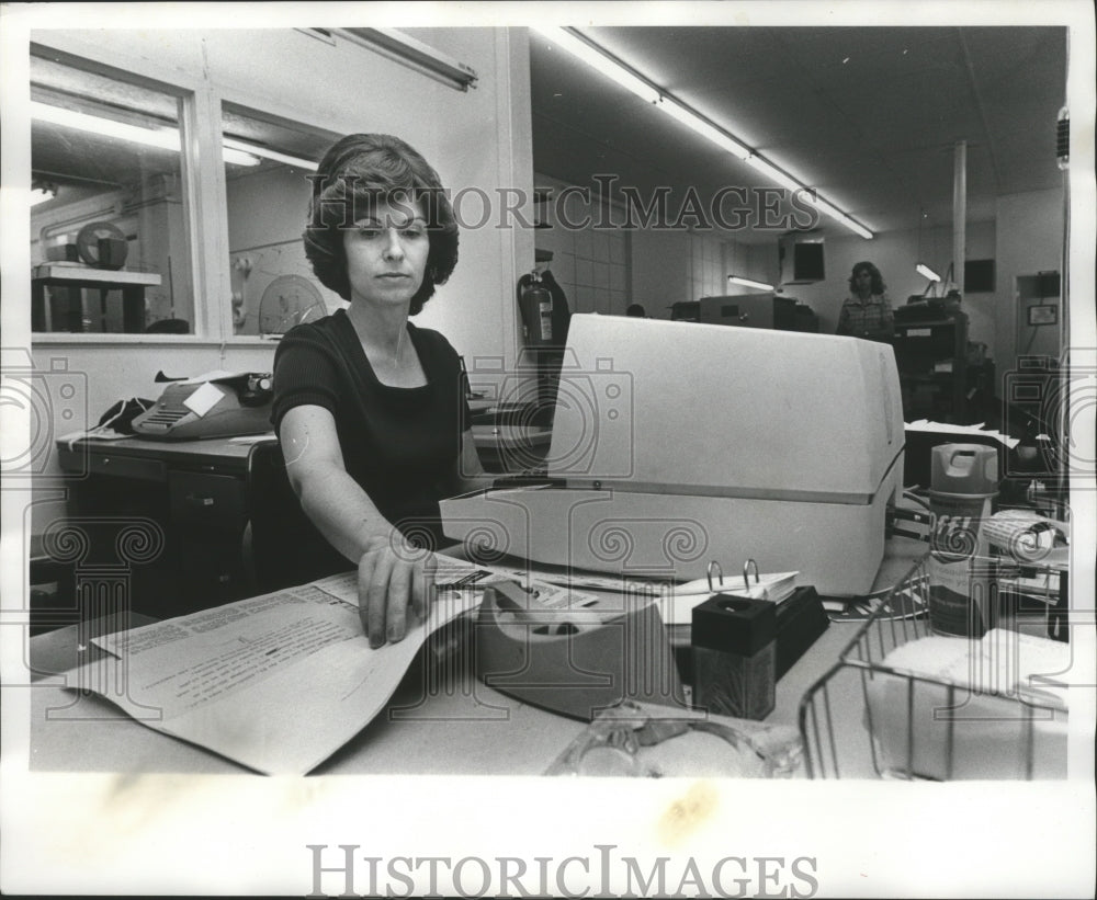 1977 Press Photo Mrs. Tom Wright, 'Daily Home' Newspaper owner - abna19050 - Historic Images