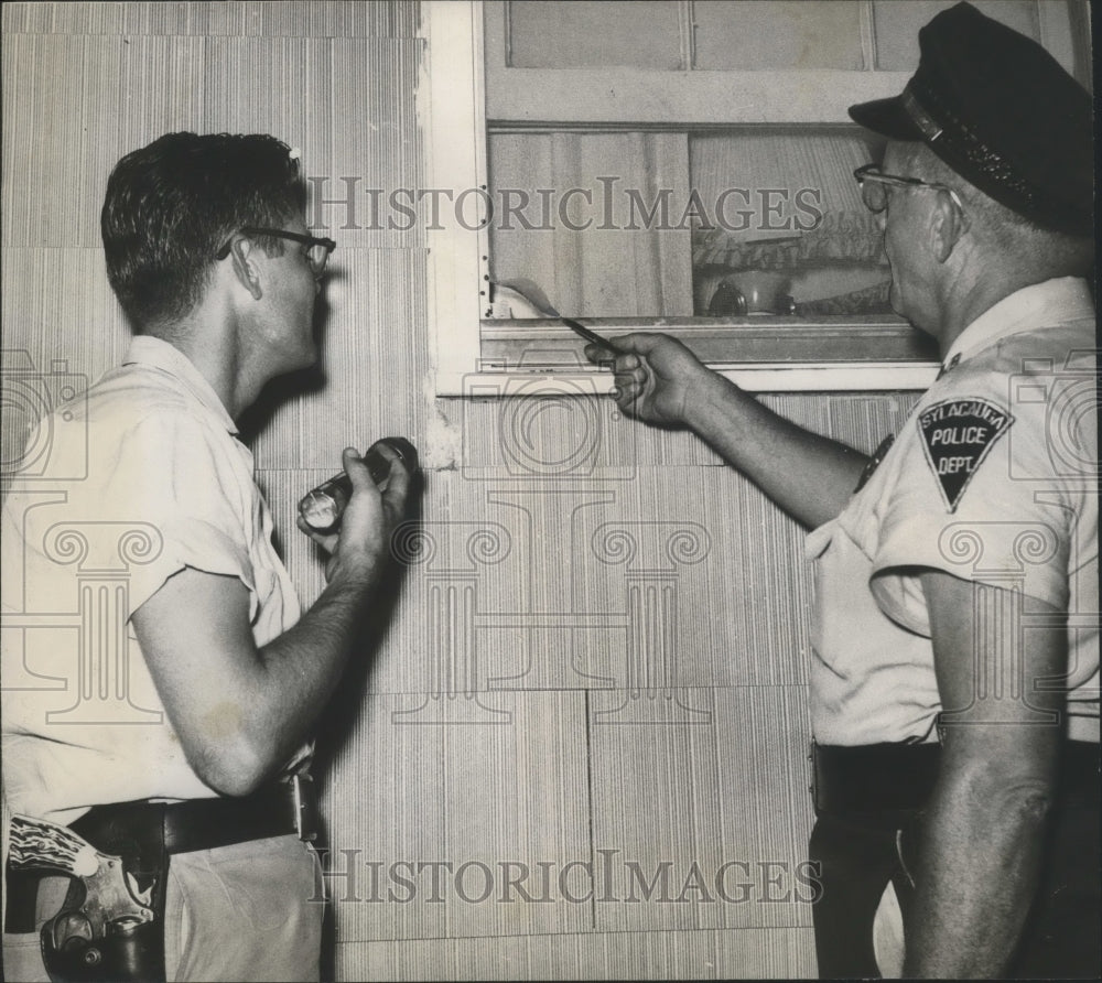 1958 Press Photo Sylacauga search for rapist after homes invaded, Alabama