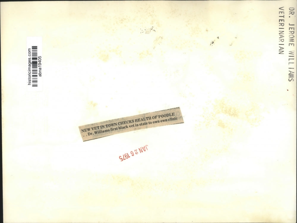 1975 Press Photo Dr. Jerome Williams, veterinarian - abna19405