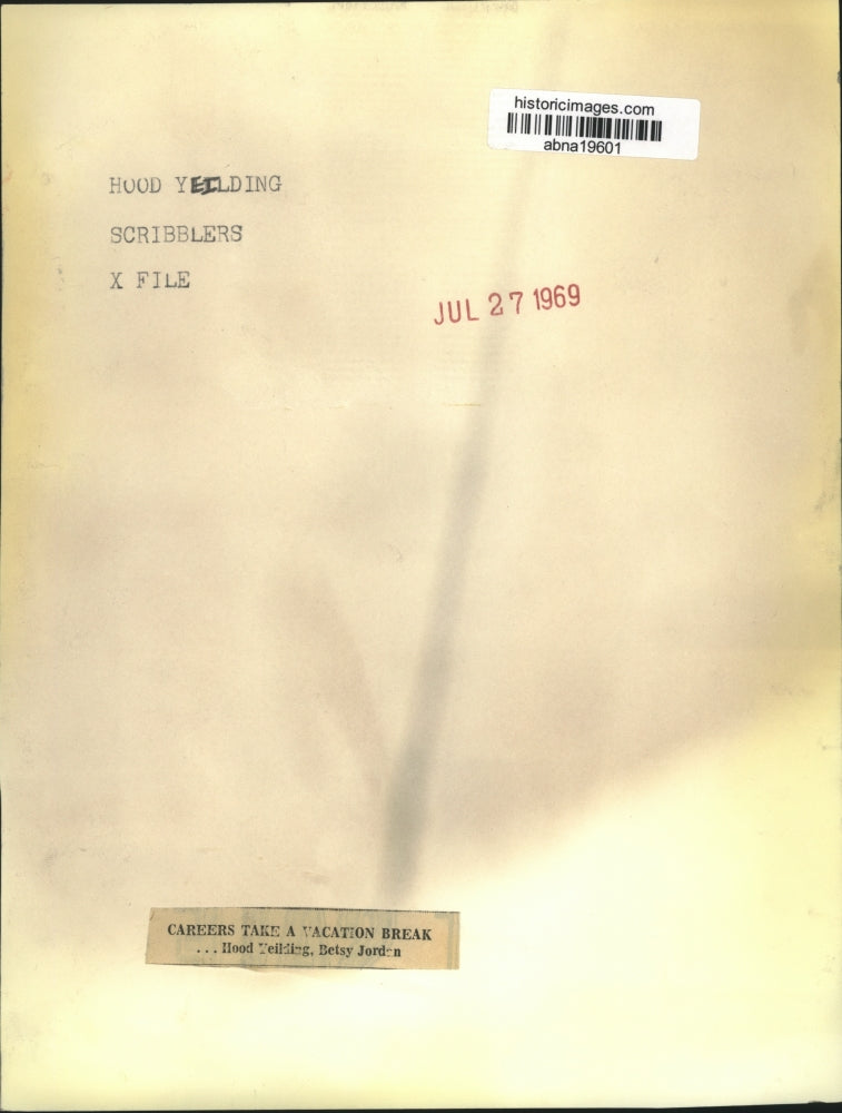 1969 Press Photo Hood Yeilding and Betsy Jordan, Alabama - abna19601