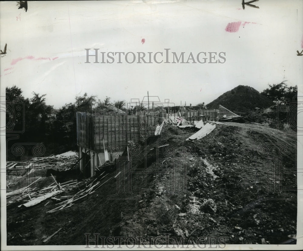 1946 Press Photo Construction of new garbage incinerator, Bessemer, Alabama - Historic Images