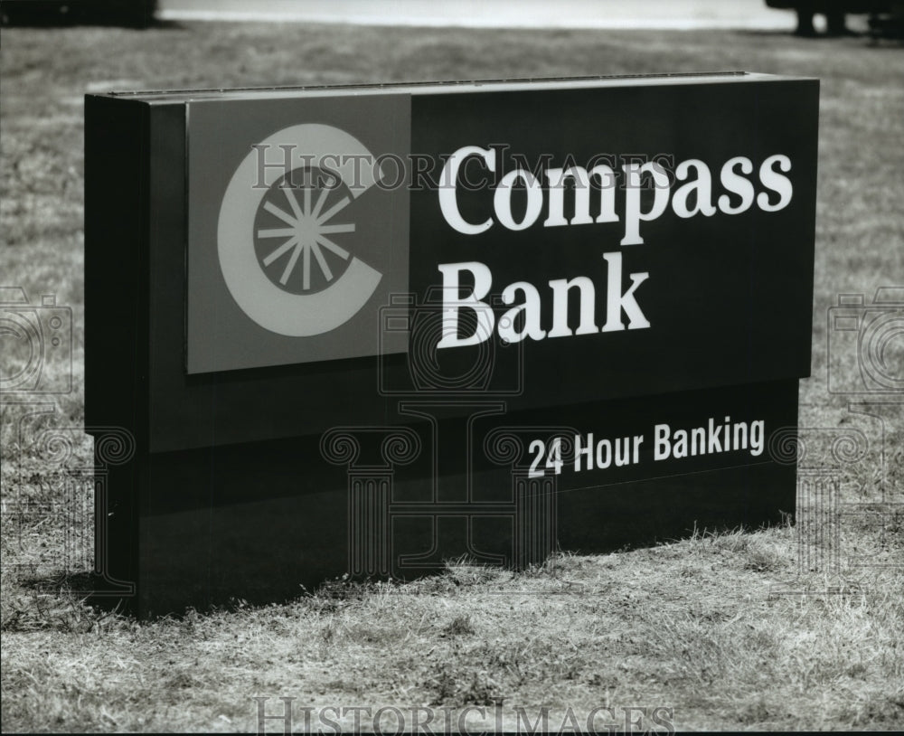  Press Photo Compass Bank 24 hour banking - Historic Images