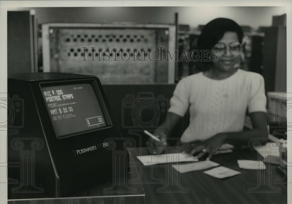 1986 Press Photo Annette Bell Working at Bessemer, Alabama Post Office
