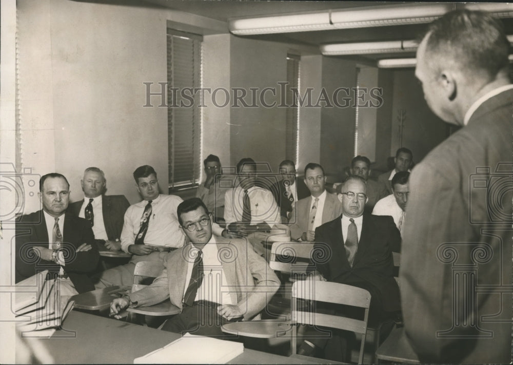 1954 Press Photo Birmingham, Alabama Police Department: Burglary Investigation- Historic Images