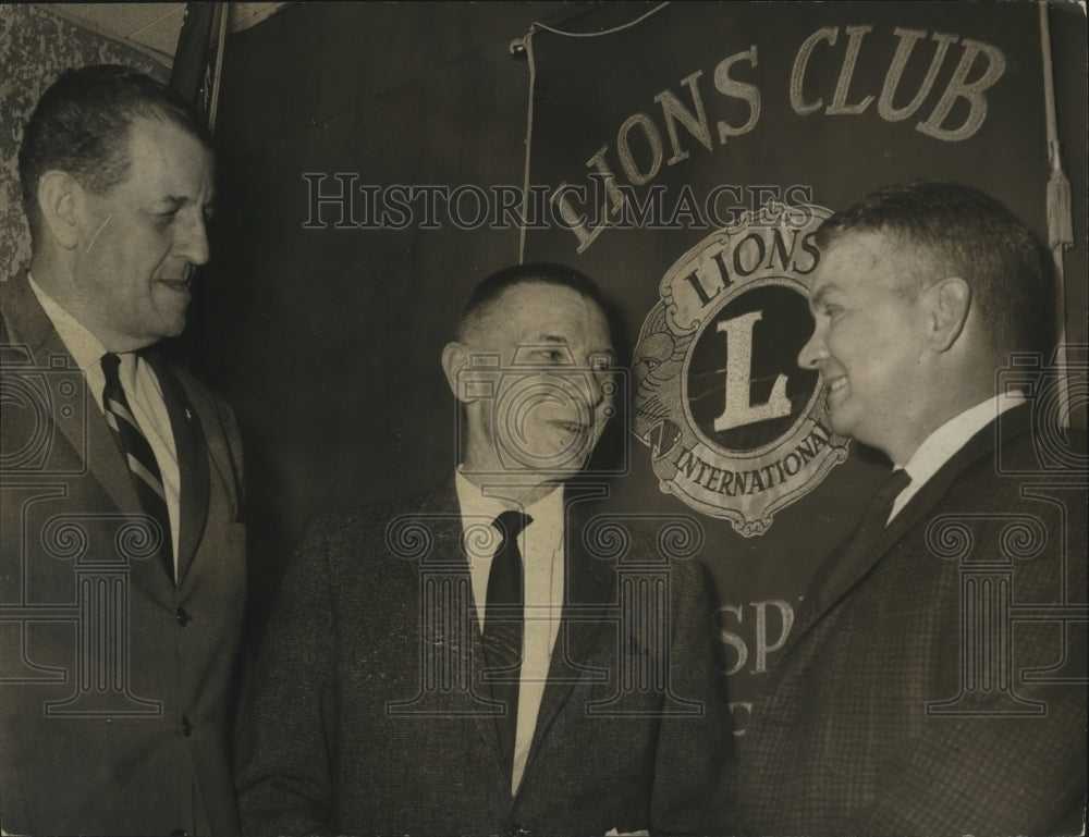 1965 Press Photo R. W. Boteler, Jr, John W. Bloomer, Craig Burton at Lions Club- Historic Images