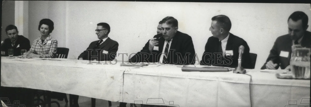 1969 Press Photo Managing News Editor of the Birmingham News John W. Bloomer- Historic Images