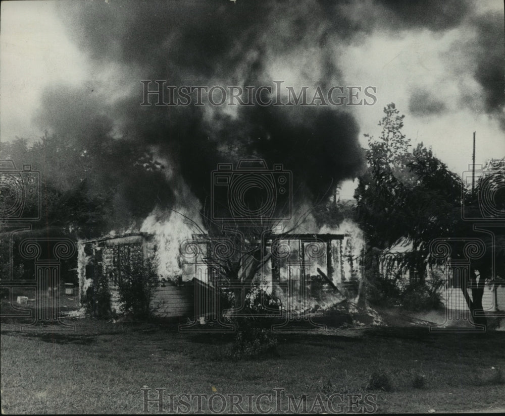 1970 Press Photo Flames destroyed the home of Mr. and Mrs. Walter Kimble