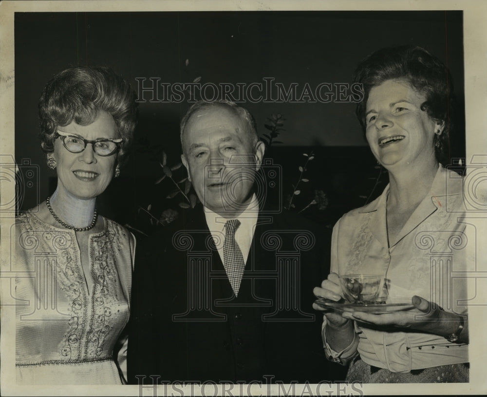 1970 Press Photo Clubwoman Nell Butler at event - abna24400