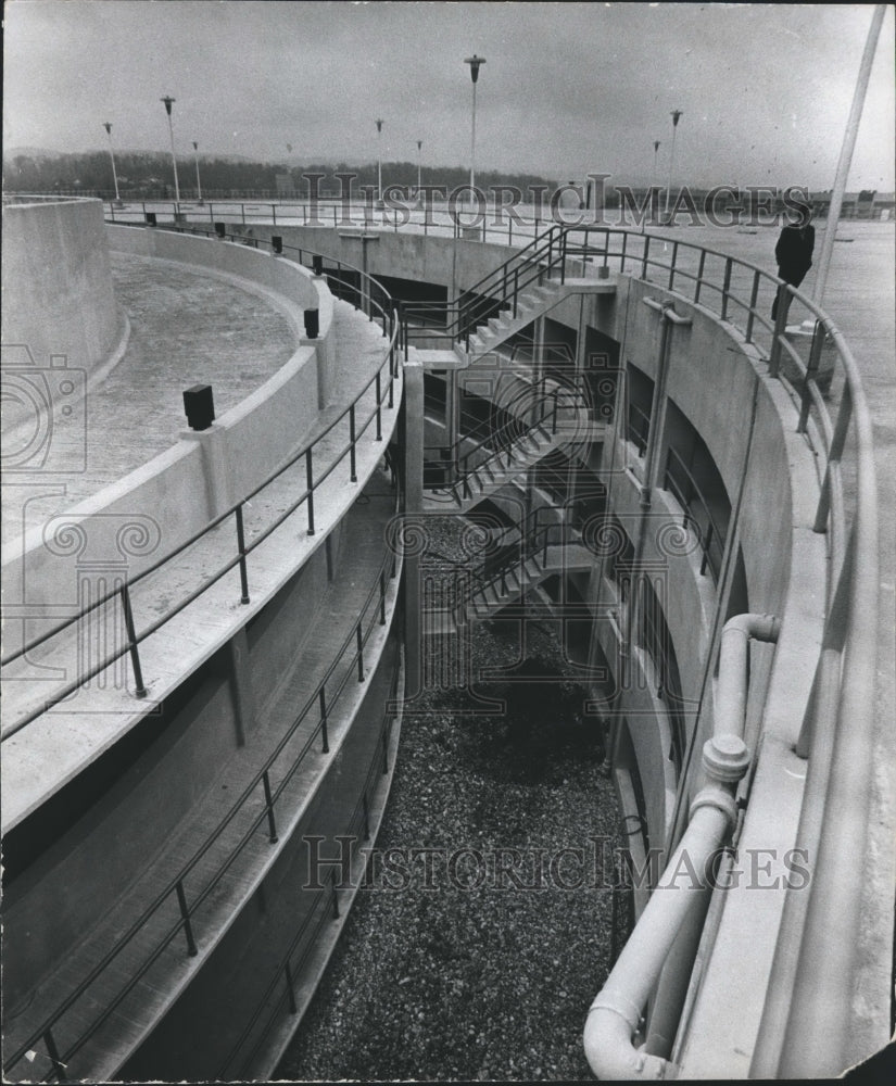 1972 Press Photo Stairways Link Parking Deck Levels at Birmingham Airport- Historic Images